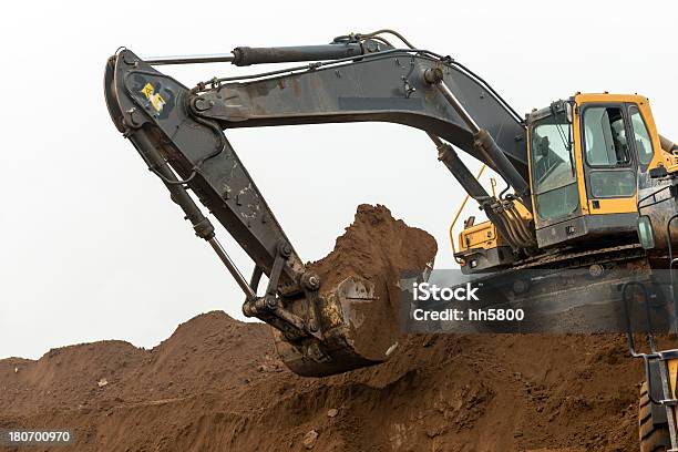 Hidráulico Excavator Digger Mecánico Foto de stock y más banco de imágenes de Cavadora mecánica - Cavadora mecánica, Excavar, Actividad