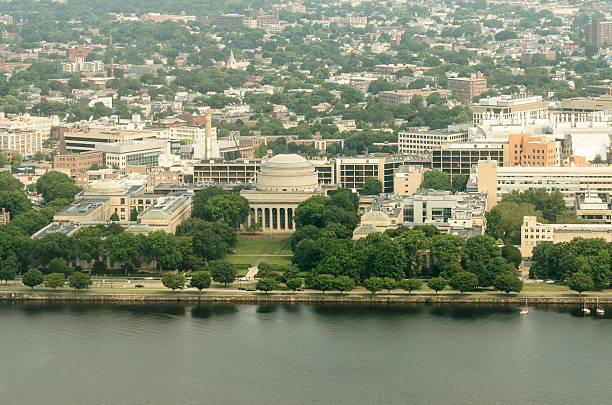 バーカーエンジニアライブラリーからの - massachusetts institute of technology university massachusetts dome ストックフォトと画像