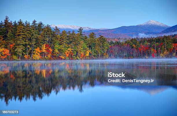 Photo libre de droit de Automne Neige Éternelle Montagnes Blanches Du New Hampshire banque d'images et plus d'images libres de droit de New Hampshire