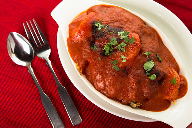 istock Baked spaghetti with tomato sauce 180703517