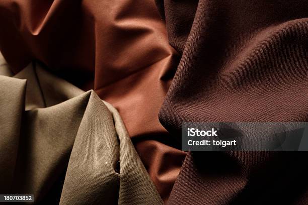 Textilfondo Marrón Foto de stock y más banco de imágenes de Satén - Satén, Abstracto, Arrugados