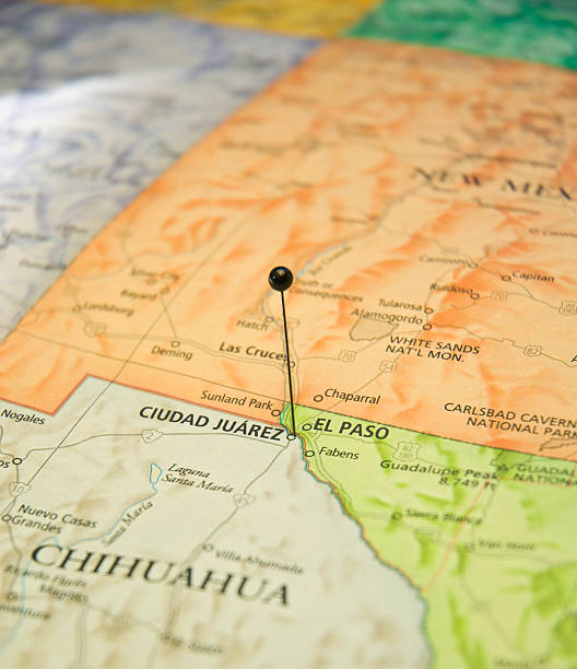 istock Road Map Of El Paso Texas And Juarez Mexico 180705931