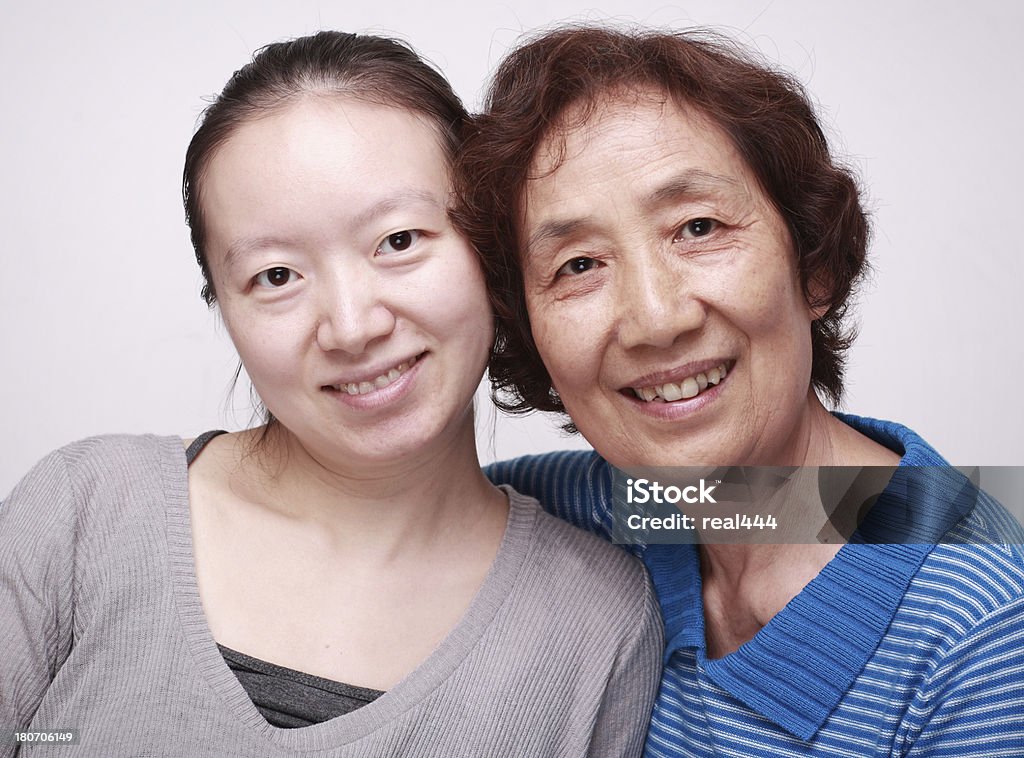 Счастливый Китайский мать и Дочь - Стоковые фото Азиатская культура роялти-фри