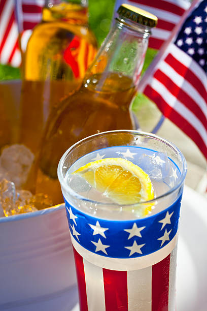 istock July 4'th, Beer and Lemonade 180707108