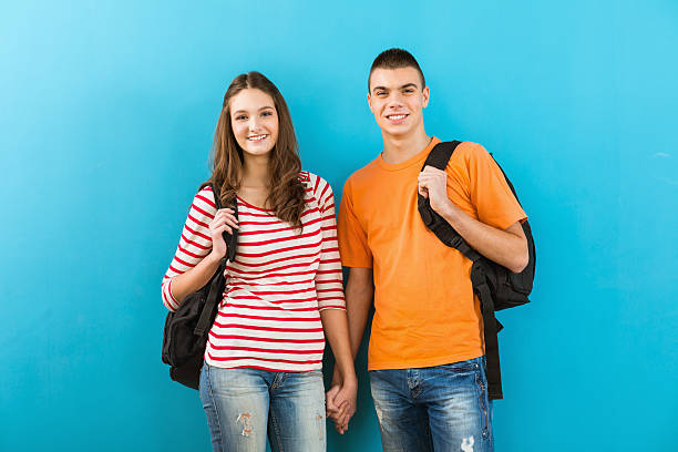 istock Teenage love 180707827