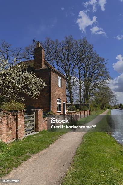 Photo libre de droit de Maisons De Canal banque d'images et plus d'images libres de droit de Angleterre - Angleterre, Arbre, Architecture