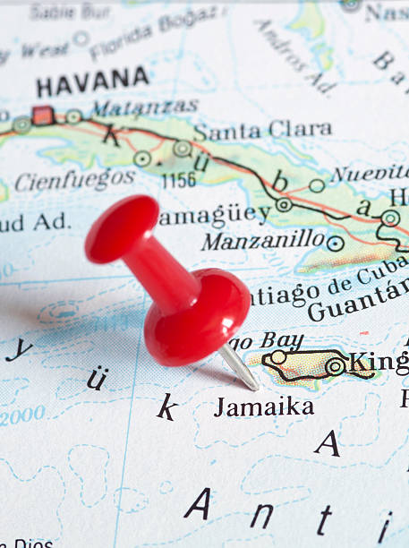 istock traveling in the report 180708206