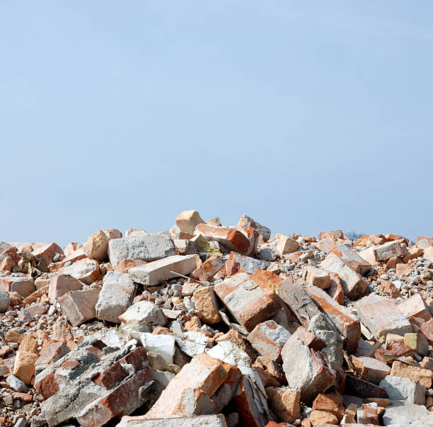 istock pile of used bricks 180708218