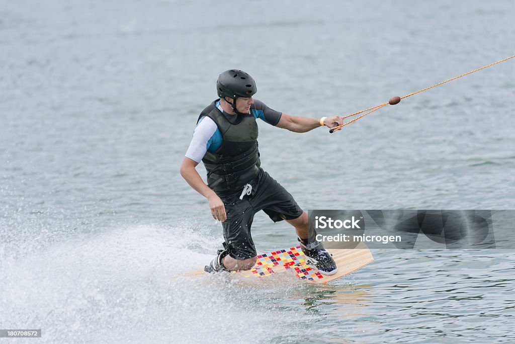 Wakeboardin 、湖 - 1人のロイヤリティフリーストックフォト