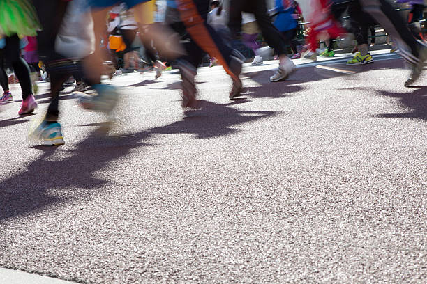 istock Runners of swinging gait 180709466
