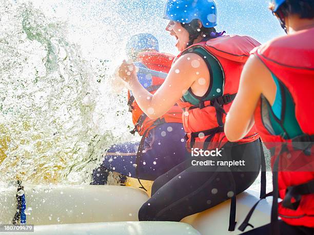 Foto de Whitewater Rafting Diversão e mais fotos de stock de Rafting - Rafting, Rafting em Águas Selvagens, Rio