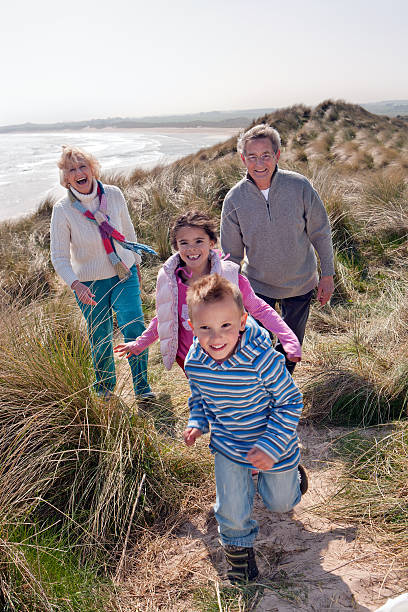 istock Grandparents with Grandchildren 180709736