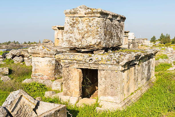 hierapolis necropolis из - unesco world heritage site antalya famous place pamukkale стоковые фото и изображения