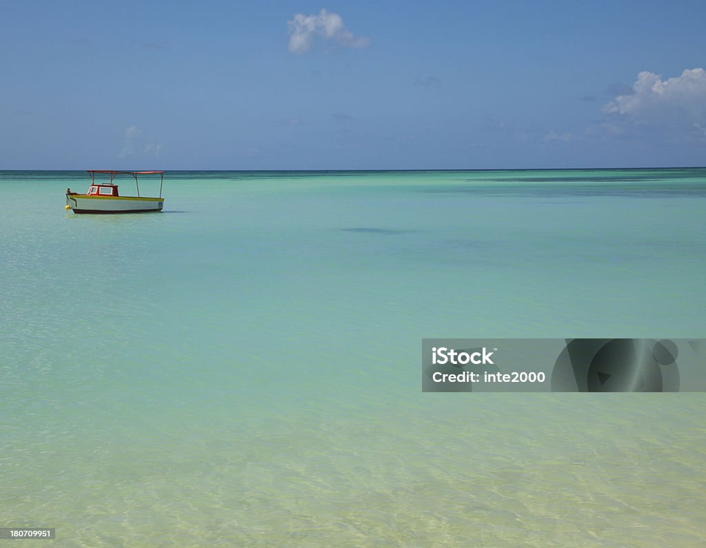 Пляж в Арубе - Стоковые фото Абстрактный роялти-фри