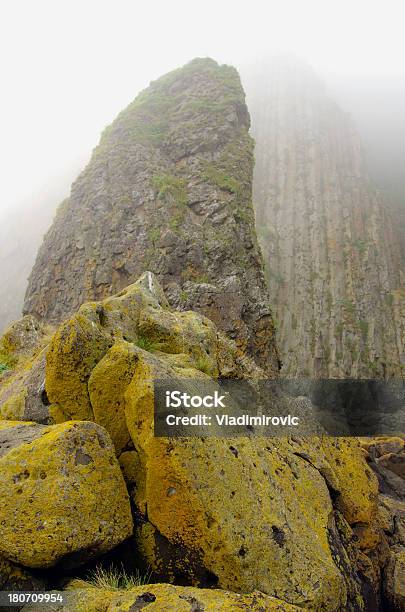 Amarillo Rocks Foto de stock y más banco de imágenes de Acantilado - Acantilado, Aire libre, Amarillo - Color