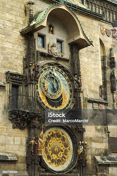 Reloj Astronómico De Praga Foto de stock y más banco de imágenes de Antiguo - Antiguo, Ayuntamiento, Ciudades capitales