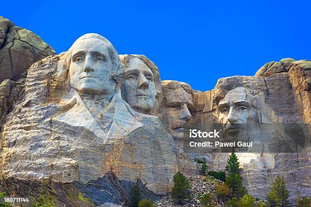Pomnik Narodowy Mount Rushmore - zdjęcia stockowe i więcej obrazów Abraham Lincoln - Abraham Lincoln, George Washington, Black Hills
