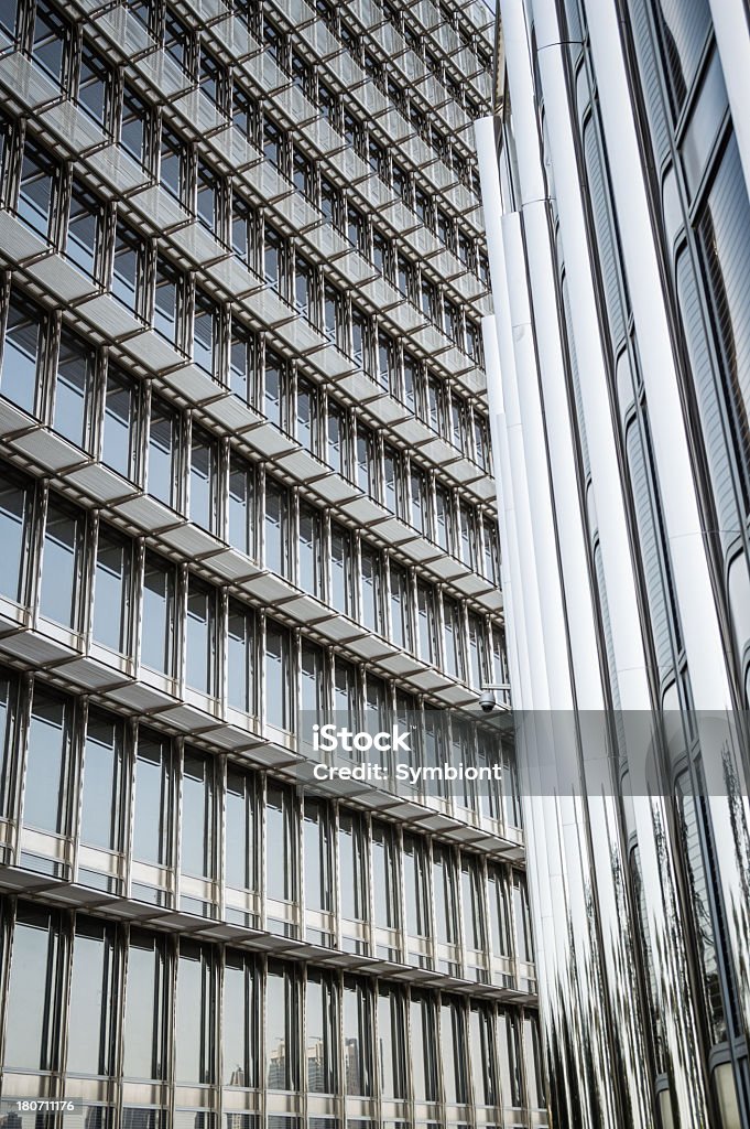 Futuristico office building riflesso - Foto stock royalty-free di Abu Dhabi