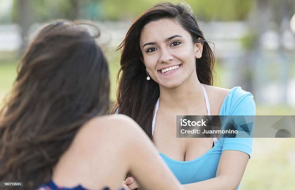 Mujer joven hispana - Foto de stock de 16-17 años libre de derechos