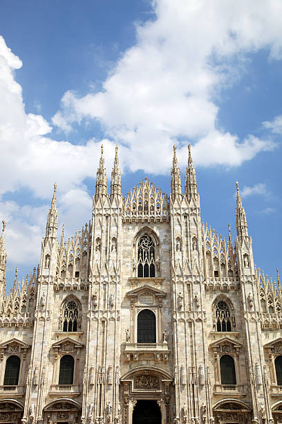 istock Duomo Of Milan 180714293