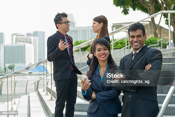 Pessoas De Negócios Asiático - Fotografias de stock e mais imagens de Adulto - Adulto, Alegria, Ao Ar Livre