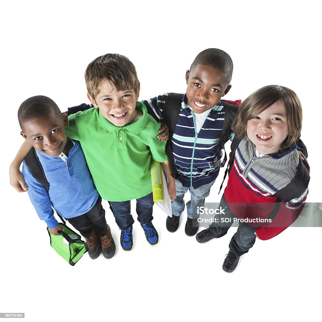 Enfant d'âge scolaire garçon prêt pour l'école, cliché en studio - Photo de Amitié libre de droits