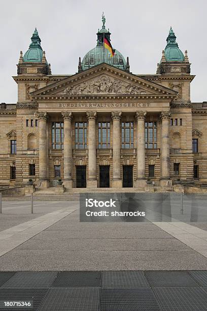 Photo libre de droit de Fédéral Allemand Droit Administratif Court banque d'images et plus d'images libres de droit de Bâtiment vu de l'extérieur - Bâtiment vu de l'extérieur, Drapeau allemand, Allemagne