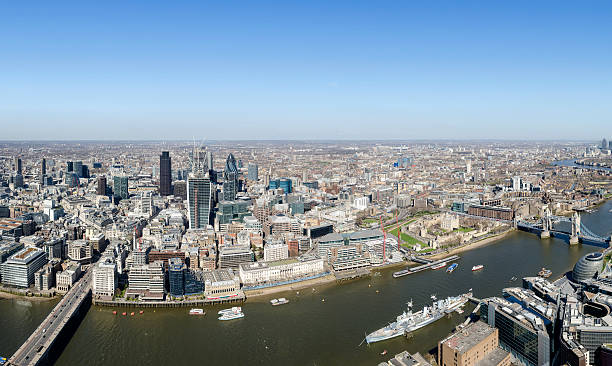 見事な空から見たロンドン中心部 - crane skyline uk tower of london ストックフォトと画像