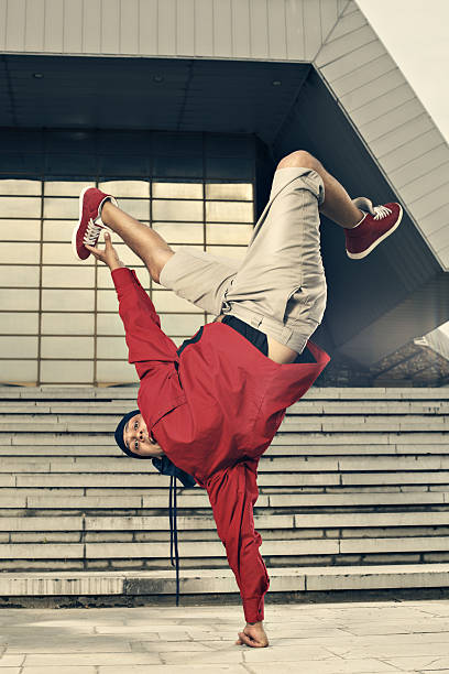 Dancer Handstand 710+ Hip Hop Dancer One Handstand Stock Photos, Pictures & Royalty-Free ...