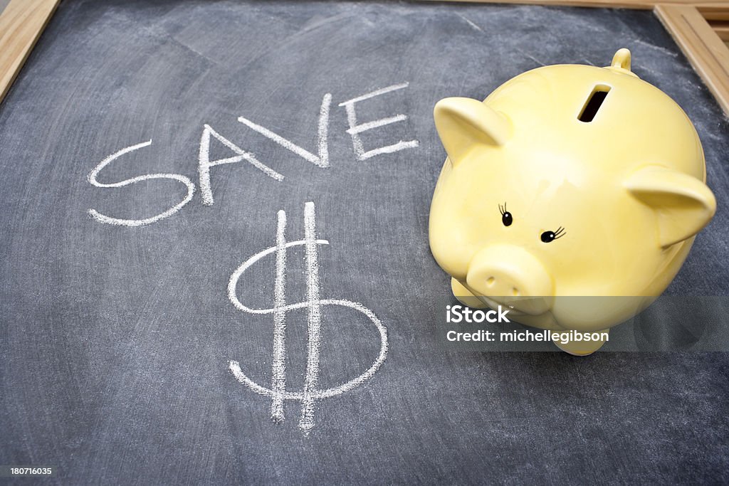 Ahorro dinero - Foto de stock de Ahorros libre de derechos