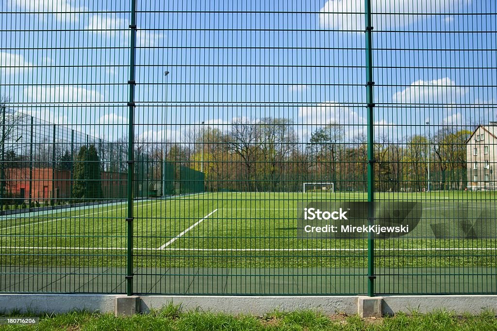 Sport, Fußball Feld hinter dem Zaun - Lizenzfrei Zaun Stock-Foto