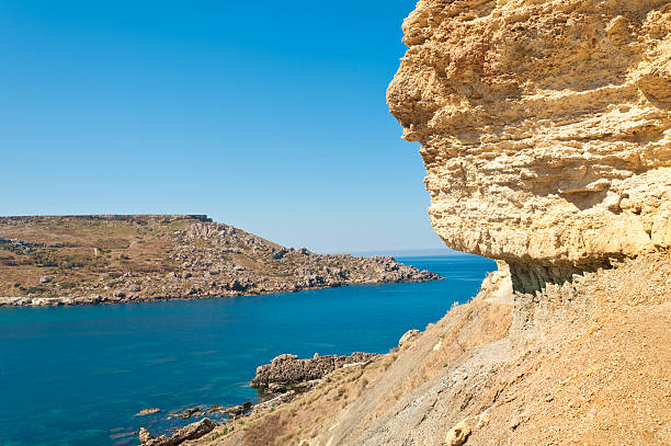 istock Rocky Coast at Golden Bay 180716663