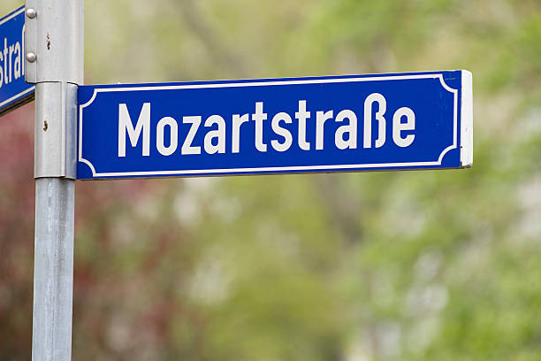 istock Mozartstrasse street sign 180716846