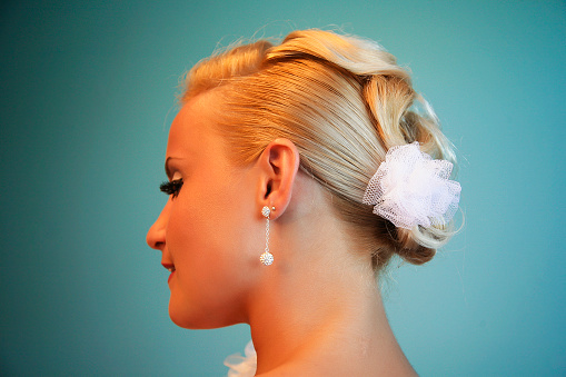 Hairstyle of a beautiful blonde bride