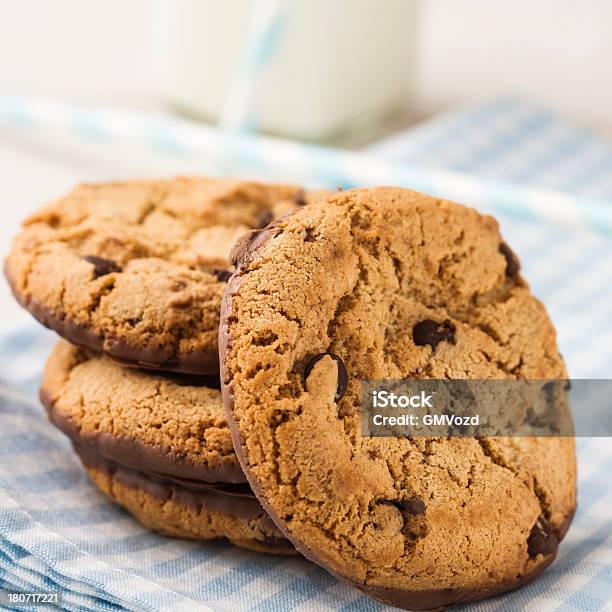 チョコレートクッキー - おやつのストックフォトや画像を多数ご用意 - おやつ, クッキー, クリスピー