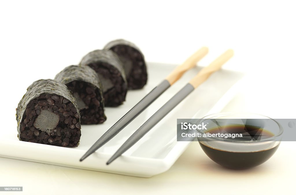 sushi nero - Foto stock royalty-free di Alga