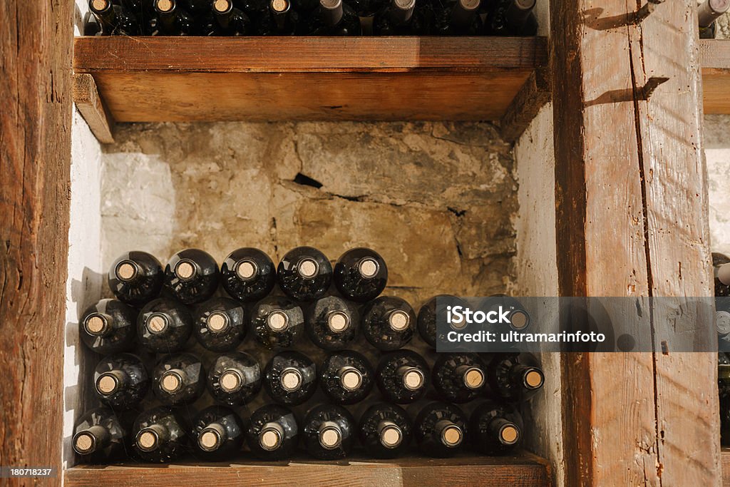 Carré de vin - Photo de Bouteille de vin libre de droits
