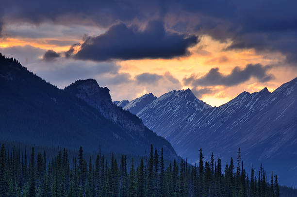 istock Twilight landscape with mountains in Canadian Rockies 180718501