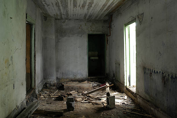 istock Ruined indoor room 180718600