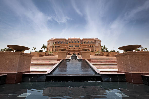 emirates palace - emirates palace hotel foto e immagini stock