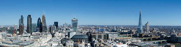 небоскребы города лондон - heron tower стоковые фото и изображения