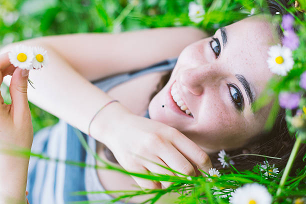istock Girl enjoy the nature 180721526