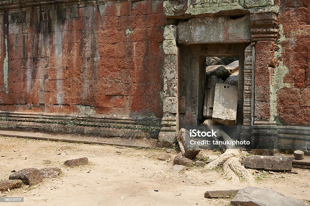 Brama w Świątynia Ta Prohm - Zbiór zdjęć royalty-free (Angkor)