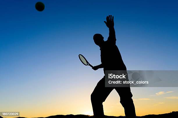 Giocatore Di Tennis - Fotografie stock e altre immagini di Adulto - Adulto, Alba - Crepuscolo, Attività