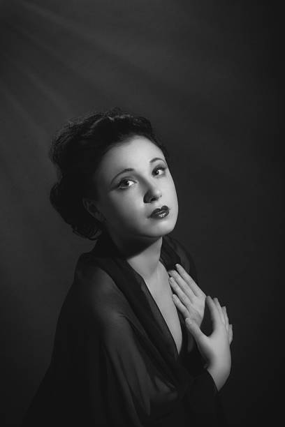 istock 1940s style. Female Portrait 180723584