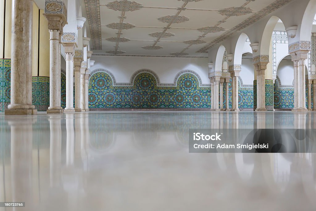 内側のモスク - アフリカのロイヤリティフリーストックフォト