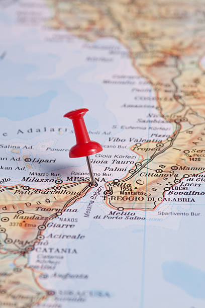 istock traveling in the report 180724118