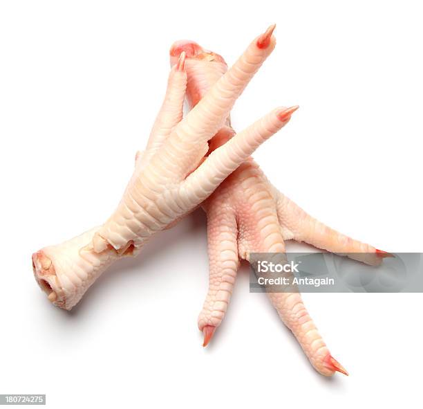 Chicken Füße Stockfoto und mehr Bilder von Gliedmaßen - Körperteile - Gliedmaßen - Körperteile, Fingernagel, Fotografie