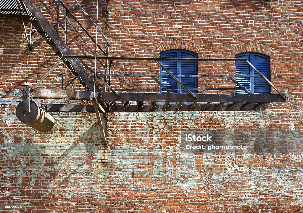 Escada de Incêndio - Foto de stock de Apartamento royalty-free