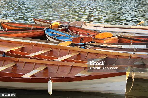 Barcos A Remo - Fotografias de stock e mais imagens de Ao Ar Livre - Ao Ar Livre, Atividade Recreativa, Barco a Remos